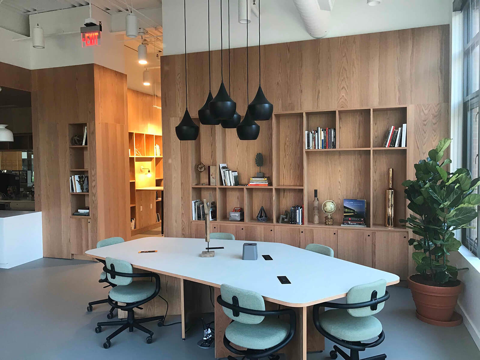 OFFICE/INTERIORS